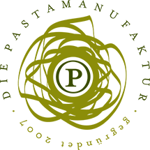 Pastamanufaktur-Logo in Grüntönen mit Bandnudeln um einen Teller drapiert